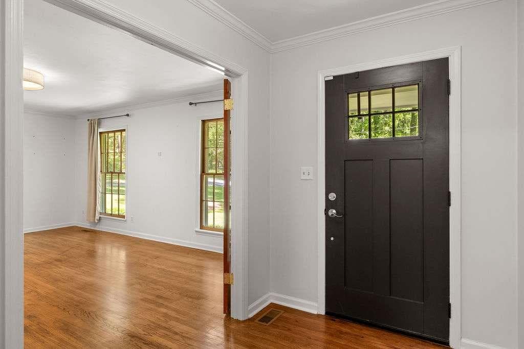 3 bedroom, 2 bathroom, 2,046 sq ft single family residence under contract at 15 Pine Valley Road, Rome, GA 30165 — photo 6