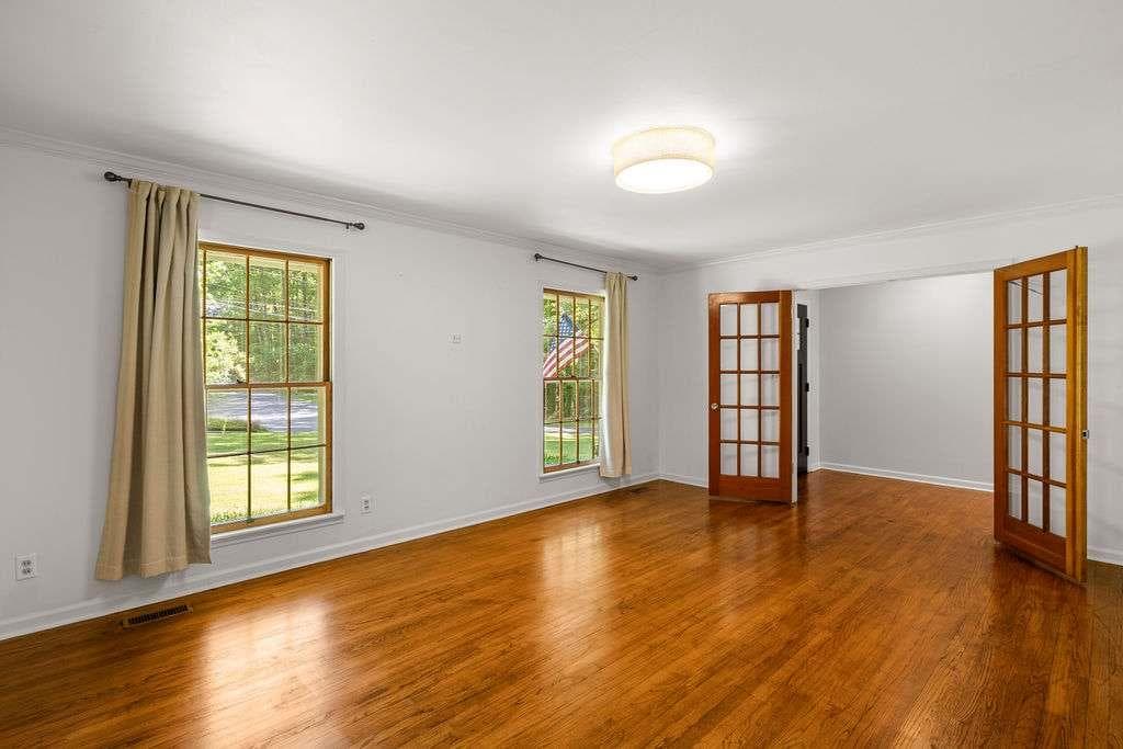 3 bedroom, 2 bathroom, 2,046 sq ft single family residence under contract at 15 Pine Valley Road, Rome, GA 30165 — photo 7