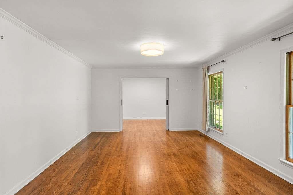 3 bedroom, 2 bathroom, 2,046 sq ft single family residence under contract at 15 Pine Valley Road, Rome, GA 30165 — photo 8