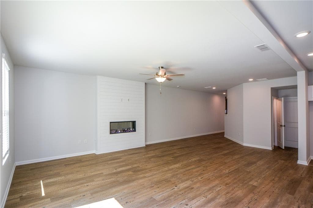 4 bedroom, 3 bathroom, 2,586 sq ft single family residence for sale at 104 Green Love Lane, Grayson, GA 30017 — photo 7