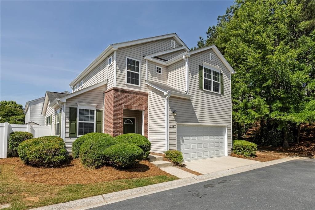 214 Hiawassee Drive, Woodstock, GA 30188 — most recent listing photo