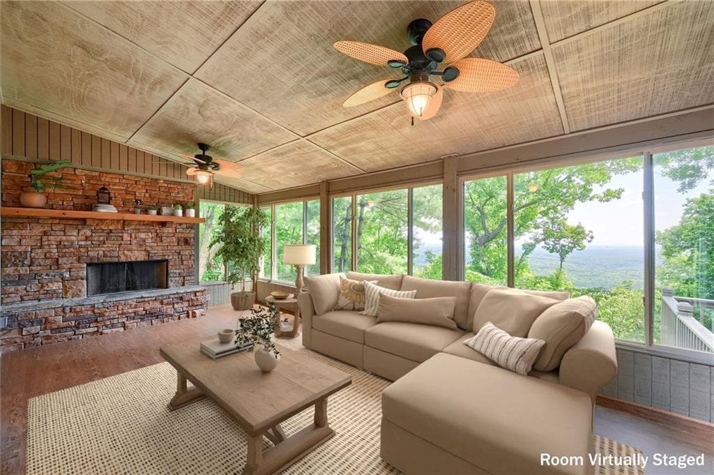 3 bedroom, 4 bathroom, 3,159 sq ft single family residence for sale at 275 Ridgeview Drive, Jasper, GA 30143