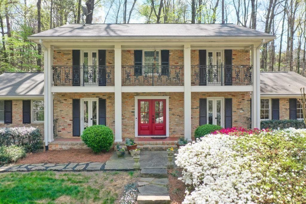 430 River Valley Road, Sandy Springs, GA 30328 — most recent listing photo
