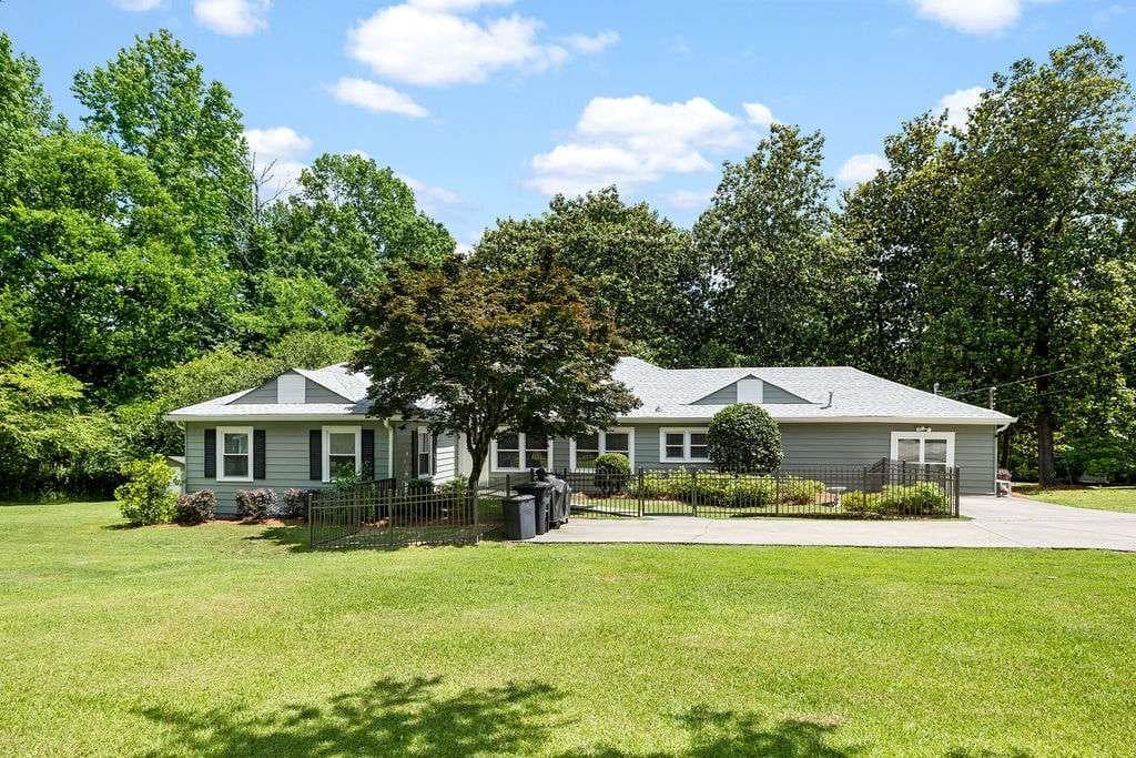4 bedroom, 3 bathroom, 2,667 sq ft single family residence for sale at 76 Shadow Lane, Rome, GA 30165