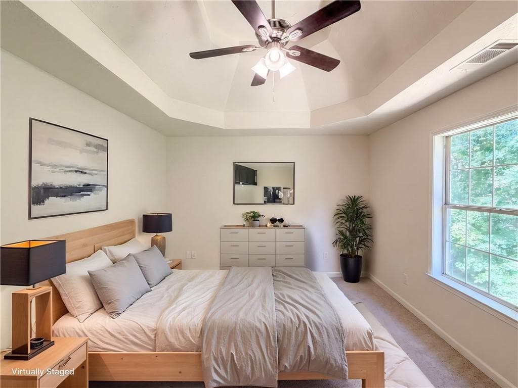 4 bedroom, 3 bathroom, 2,118 sq ft single family residence under contract at 170 Rosewood Circle, Covington, GA 30016 — photo 4
