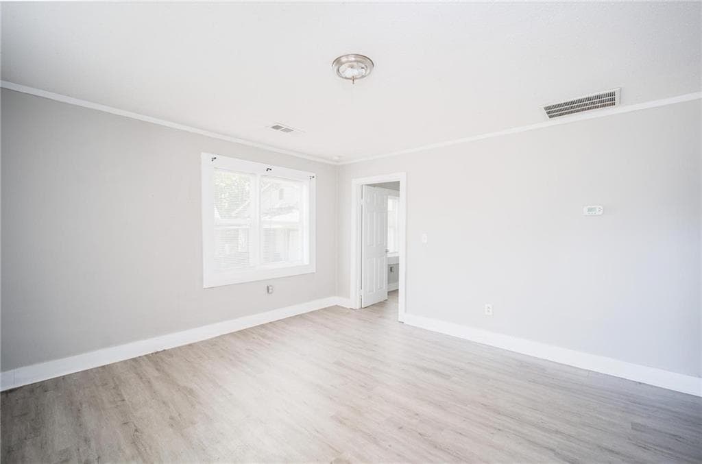 duplex under contract at 90 Martin Luther King Jr Drive, Winder, GA 30680 — photo 4