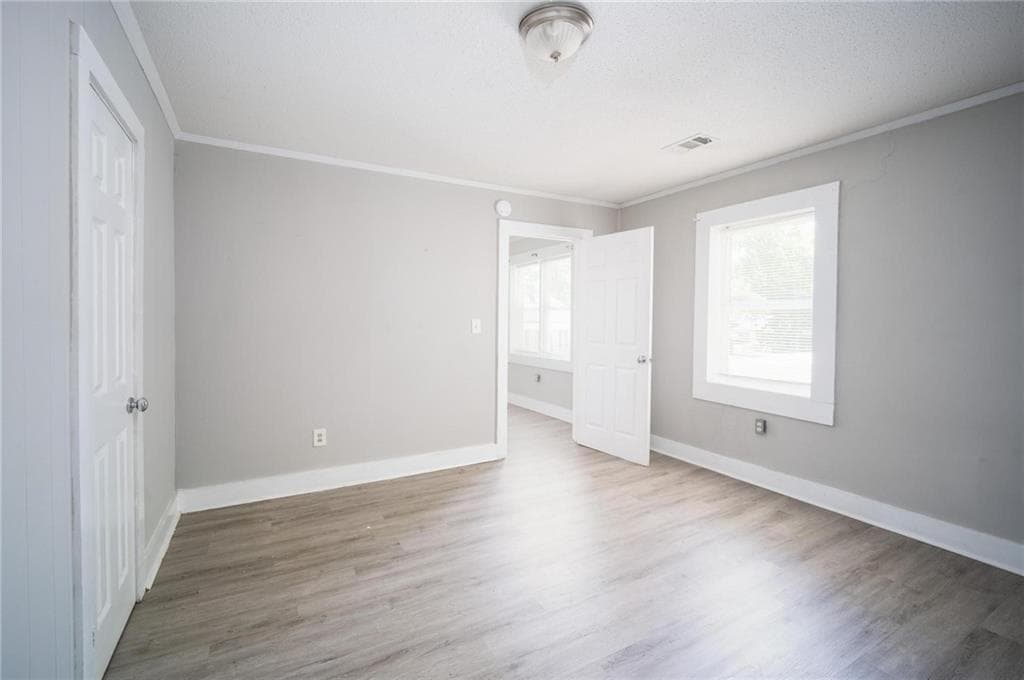 duplex under contract at 90 Martin Luther King Jr Drive, Winder, GA 30680 — photo 6