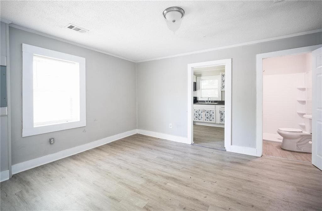 duplex under contract at 90 Martin Luther King Jr Drive, Winder, GA 30680 — photo 8