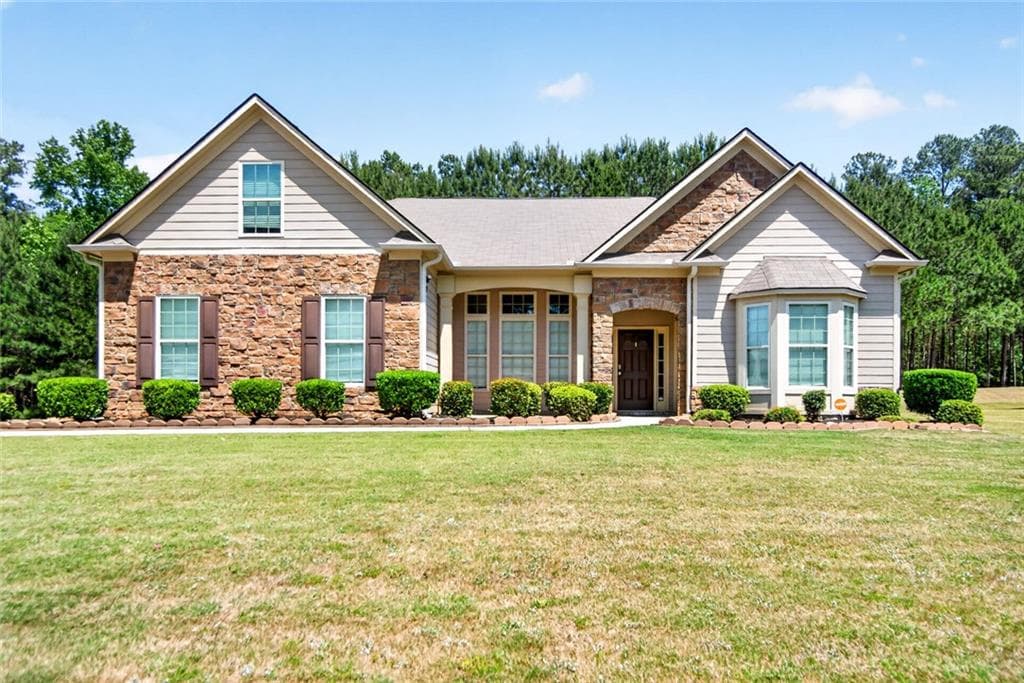 4 bedroom, 2 bathroom, 2,574 sq ft single family residence under contract at 1443 Bourdon Bell, Conyers, GA 30013 — photo 2