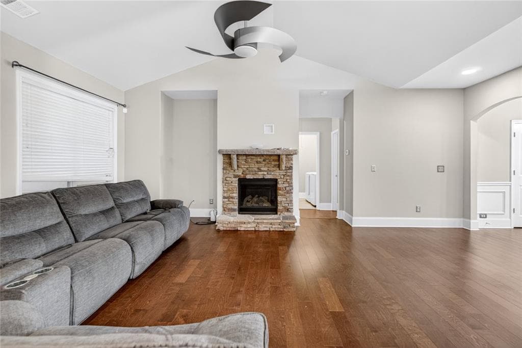 4 bedroom, 2 bathroom, 2,574 sq ft single family residence under contract at 1443 Bourdon Bell, Conyers, GA 30013 — photo 9