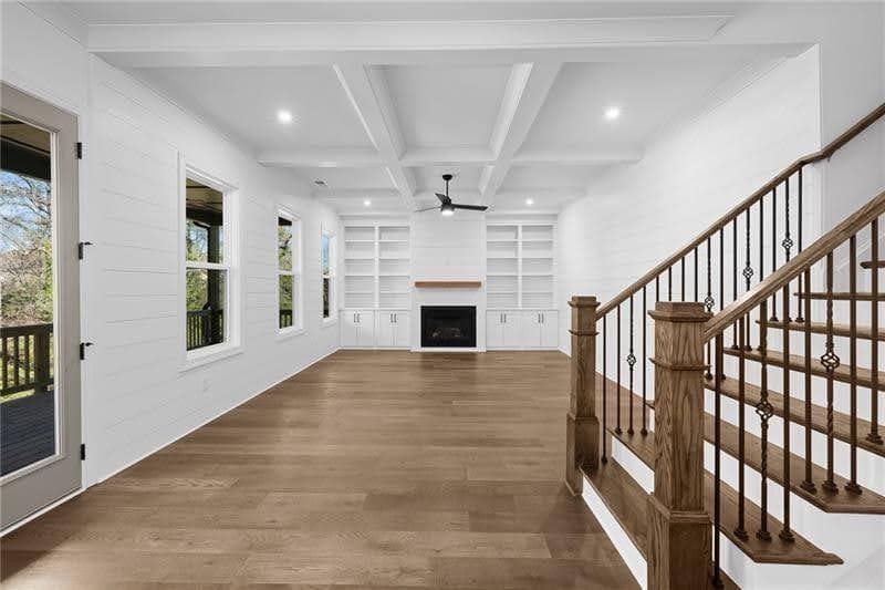 4 bedroom, 5 bathroom, 3,034 sq ft single family residence under contract at 5587 Meadowstone Walk, Kennesaw, GA 30152 — photo 3