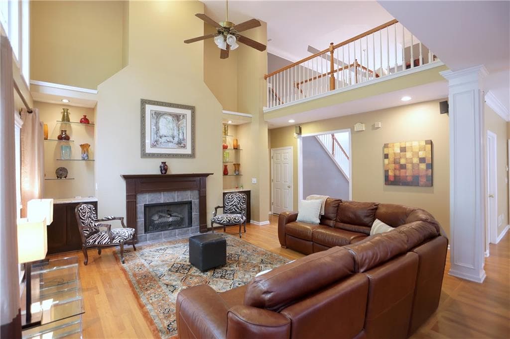 4 bedroom, 4 bathroom, 4,651 sq ft single family residence for sale at 6025 Dumont Trace, Roswell, GA 30075 — photo 5