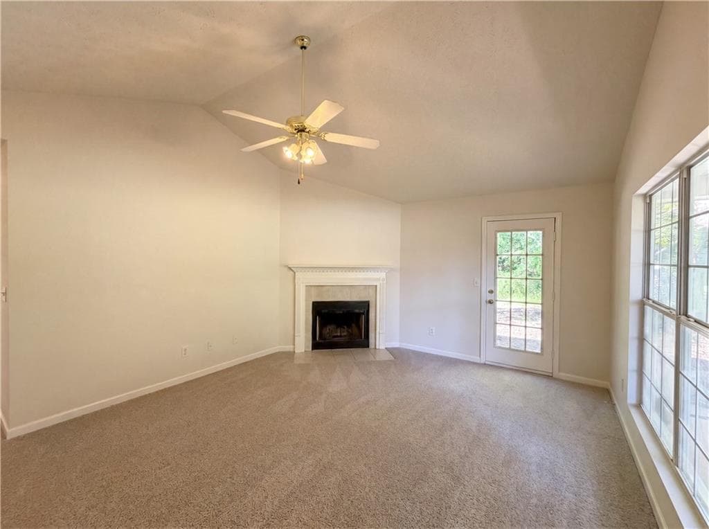 3 bedroom, 2 bathroom, 1,297 sq ft single family residence for sale at 202 Bluff Court, Jackson, GA 30233 — photo 3