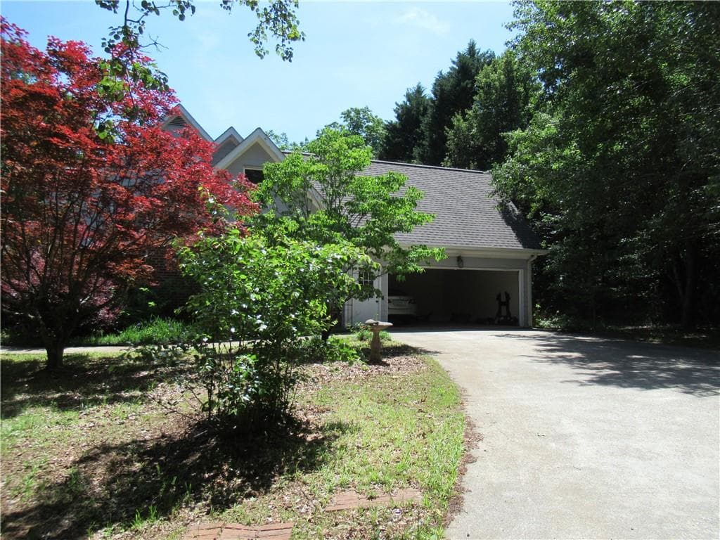 3 bedroom, 5 bathroom, 3,580 sq ft single family residence for sale at 620 Mount Pleasant Church Road, Cleveland, GA 30528 — photo 7