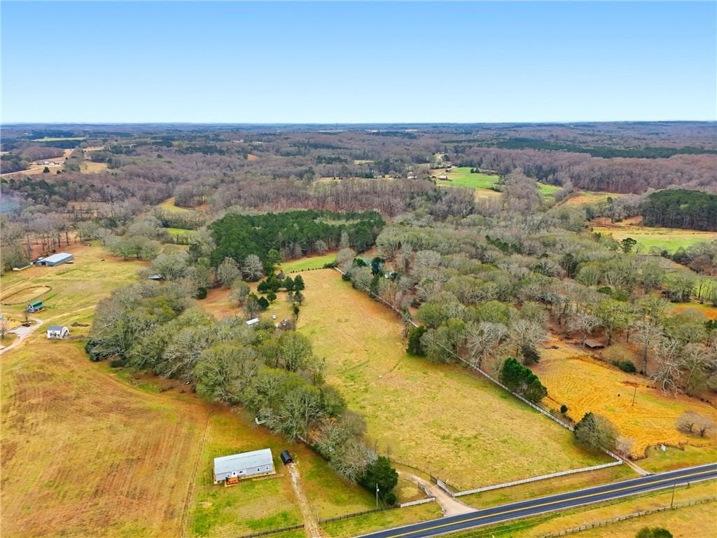 3 bedroom, 2 bathroom mobile home for sale at 1295 Double Bridge Road, Winder, GA 30680 — photo 4