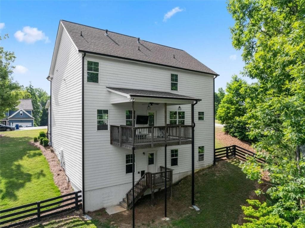 4 bedroom, 4 bathroom, 2,503 sq ft single family residence for sale at 4005 Windsor Trail, Gainesville, GA 30506 — photo 5
