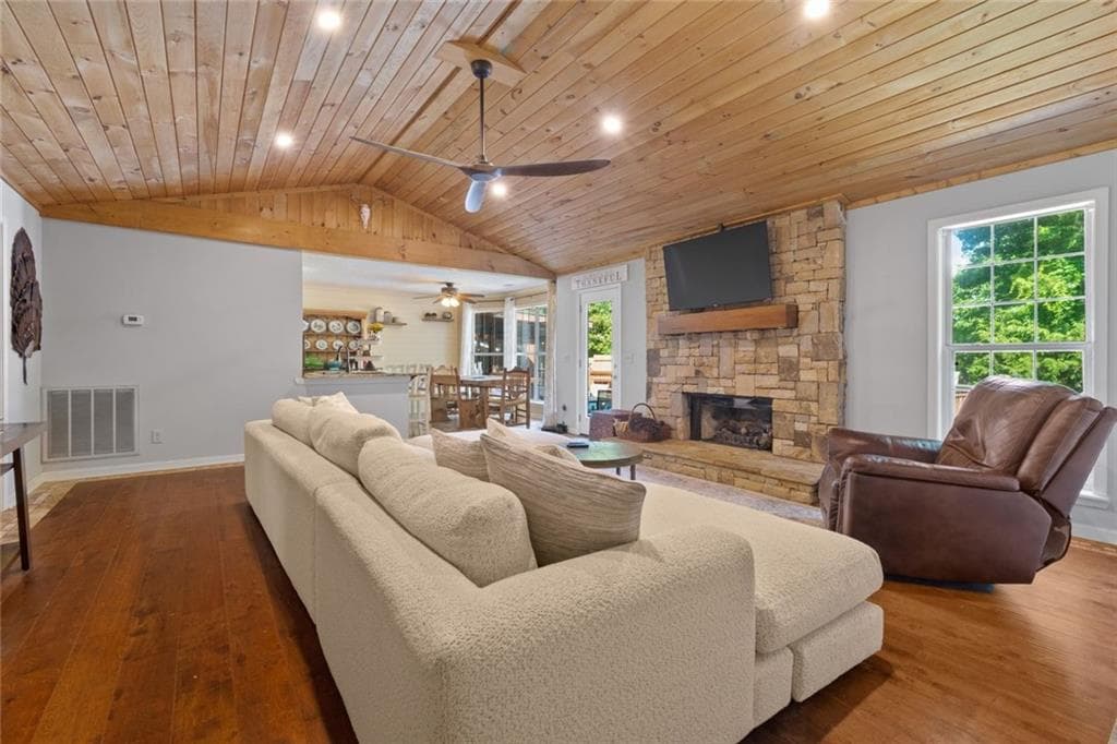 3 bedroom, 4 bathroom, 3,522 sq ft single family residence for sale at 1227 Dry Hollow Road, Dahlonega, GA 30533 — photo 6