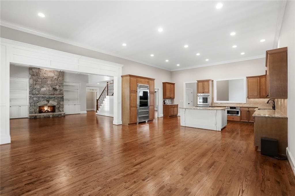 5 bedroom, 5 bathroom, 6,264 sq ft single family residence for sale at 25 River Sound Circle, Dawsonville, GA 30534 — photo 10