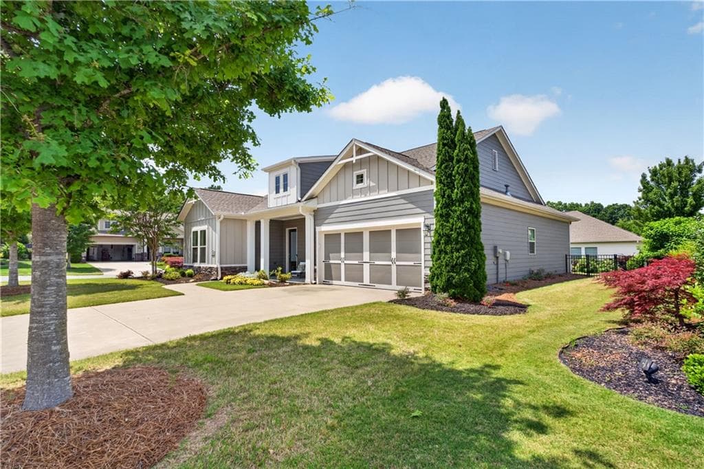 3 bedroom, 2 bathroom, 1,914 sq ft single family residence under contract at 301 Hazel Drive, Woodstock, GA 30189 — photo 5