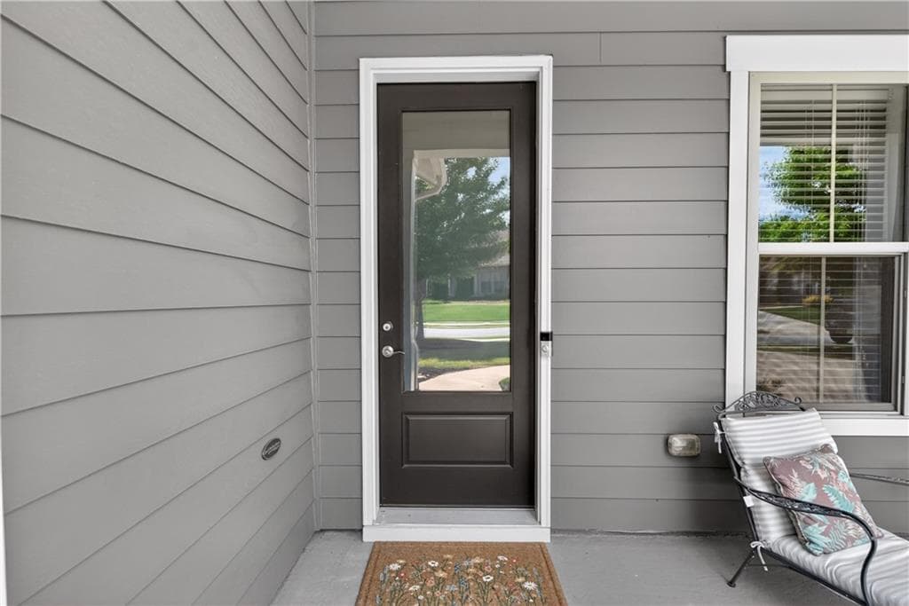 3 bedroom, 2 bathroom, 1,914 sq ft single family residence under contract at 301 Hazel Drive, Woodstock, GA 30189 — photo 7