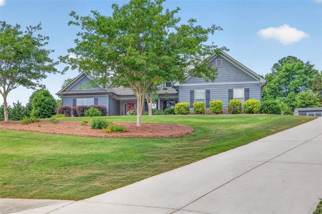 4 bedroom, 3 bathroom, 2,448 sq ft single family residence sold at 1017 Anne Marie Court, Jefferson, GA 30549