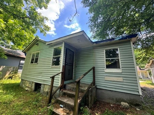3 bedroom, 1 bathroom, 896 sq ft single family residence under contract at 1049 Smith Street, Atlanta, GA 30310 — photo 8