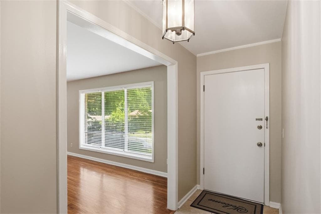 4 bedroom, 3 bathroom, 2,142 sq ft single family residence for sale at 2801 SE Sagamore Hill Drive, Marietta, GA 30067 — photo 7