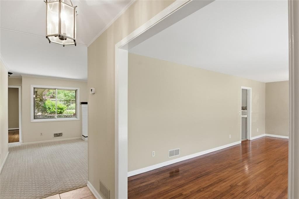 4 bedroom, 3 bathroom, 2,142 sq ft single family residence for sale at 2801 SE Sagamore Hill Drive, Marietta, GA 30067 — photo 8