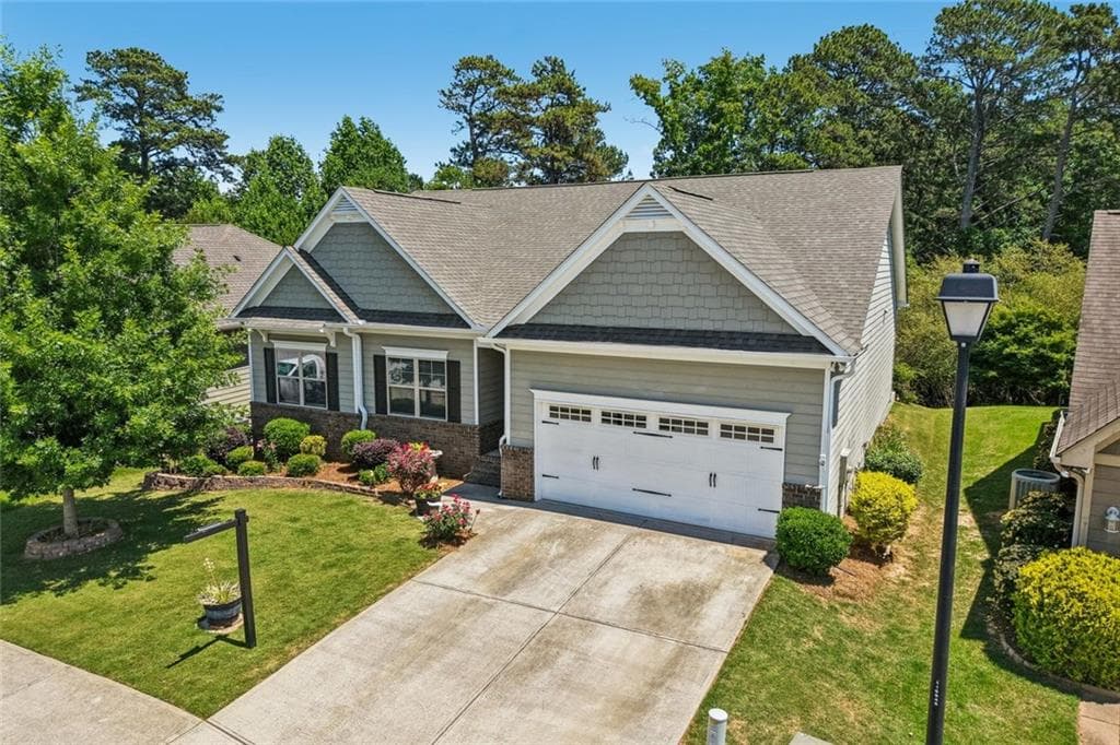 3 bedroom, 2 bathroom, 3,782 sq ft single family residence for sale at 4601 Sweetwater Drive, Gainesville, GA 30504 — photo 9