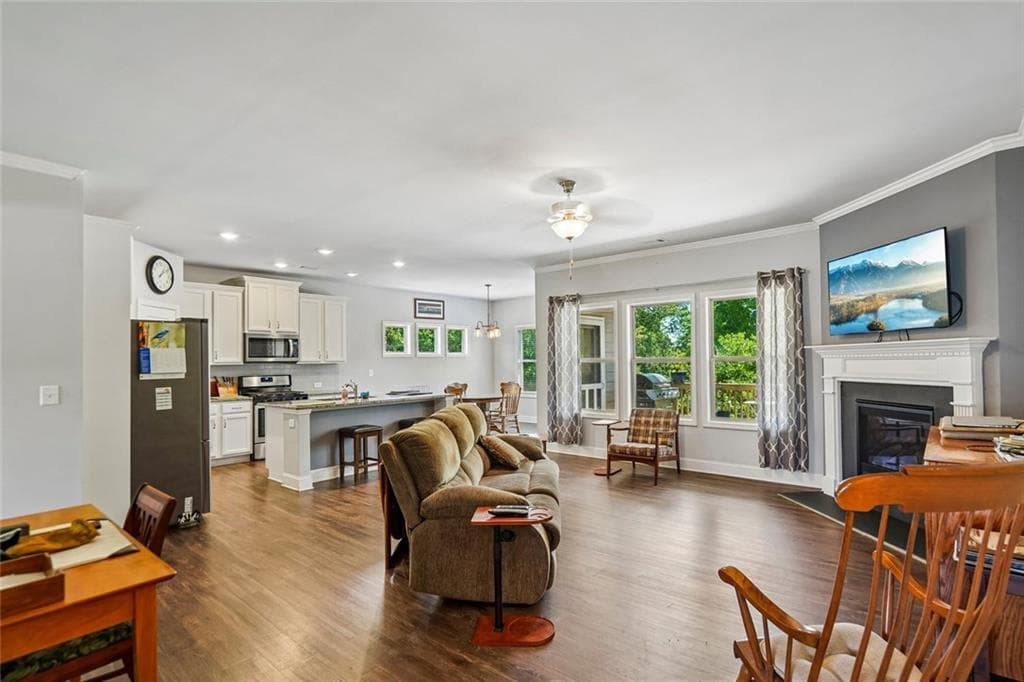 3 bedroom, 2 bathroom, 3,782 sq ft single family residence for sale at 4601 Sweetwater Drive, Gainesville, GA 30504 — photo 10