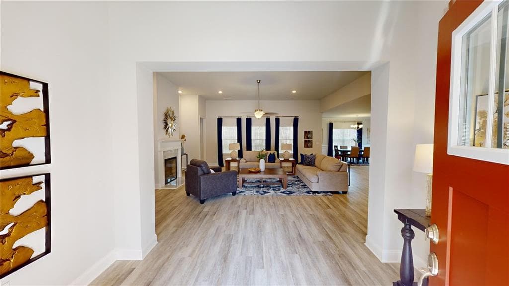 4 bedroom, 3 bathroom, 2,700 sq ft single family residence under contract at 1020 Holliday Pass 82, Griffin, GA 30223 — photo 4