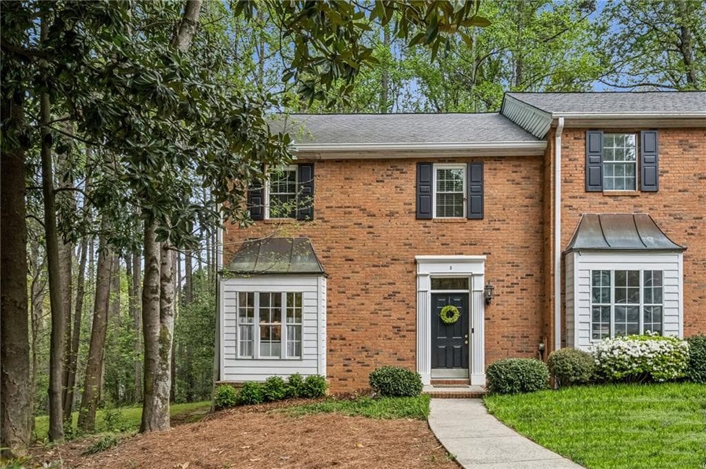 3 bedroom, 3 bathroom, 1,714 sq ft townhouse sold at 1160 Windsor Parkway 5, Atlanta, GA 30319