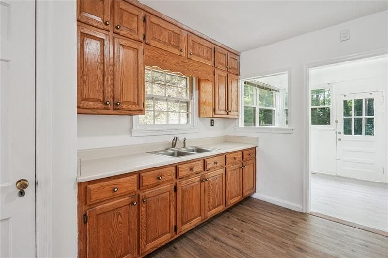 4 bedroom, 2 bathroom, 2,200 sq ft single family residence for sale at 30 Woodlawn Avenue, Hampton, GA 30228 — photo 7