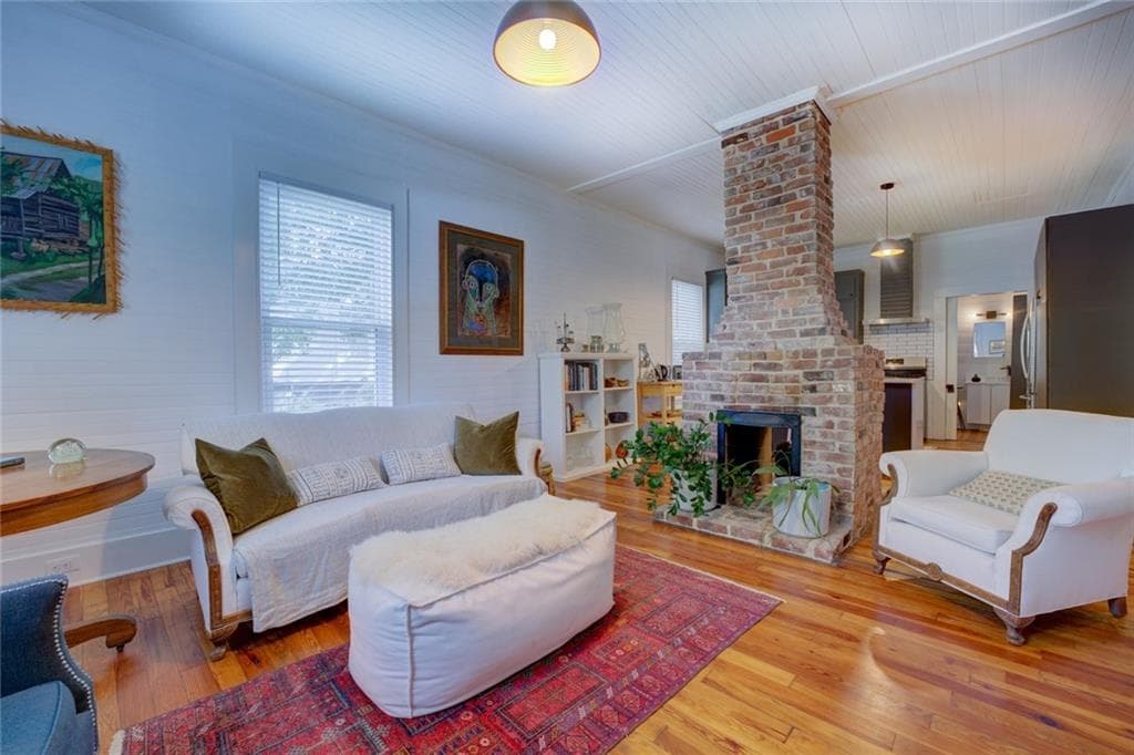 2 bedroom, 2 bathroom, 1,234 sq ft single family residence under contract at 2 N Broad Street, Porterdale, GA 30014 — photo 5