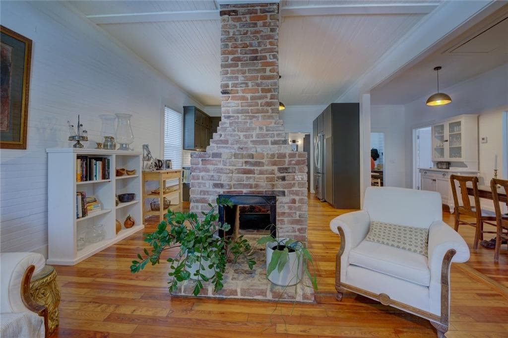 2 bedroom, 2 bathroom, 1,234 sq ft single family residence under contract at 2 N Broad Street, Porterdale, GA 30014 — photo 7