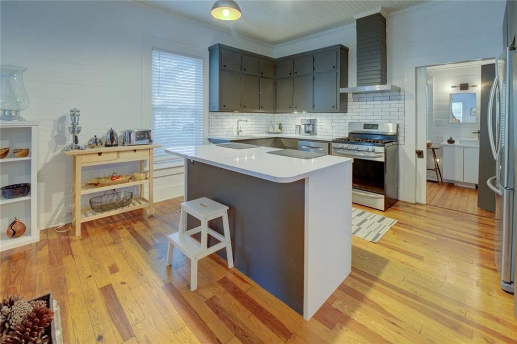 2 bedroom, 2 bathroom, 1,234 sq ft single family residence under contract at 2 N Broad Street, Porterdale, GA 30014 — photo 9