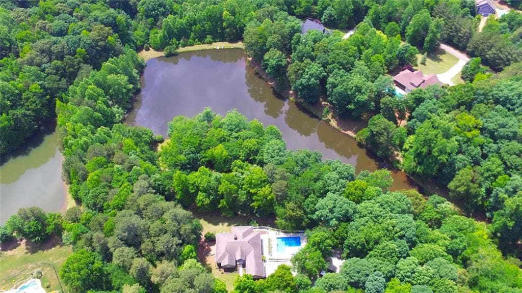 4 bedroom, 4 bathroom, 6,152 sq ft single family residence for sale at 72 Lake Court, Jefferson, GA 30549