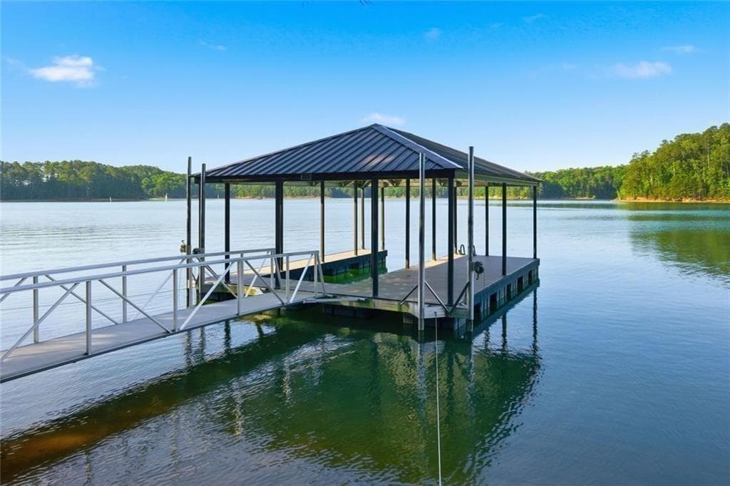 1 bedroom, 2 bathroom single family residence sold at 33 Yellow Hammer Drive, White, GA 30184