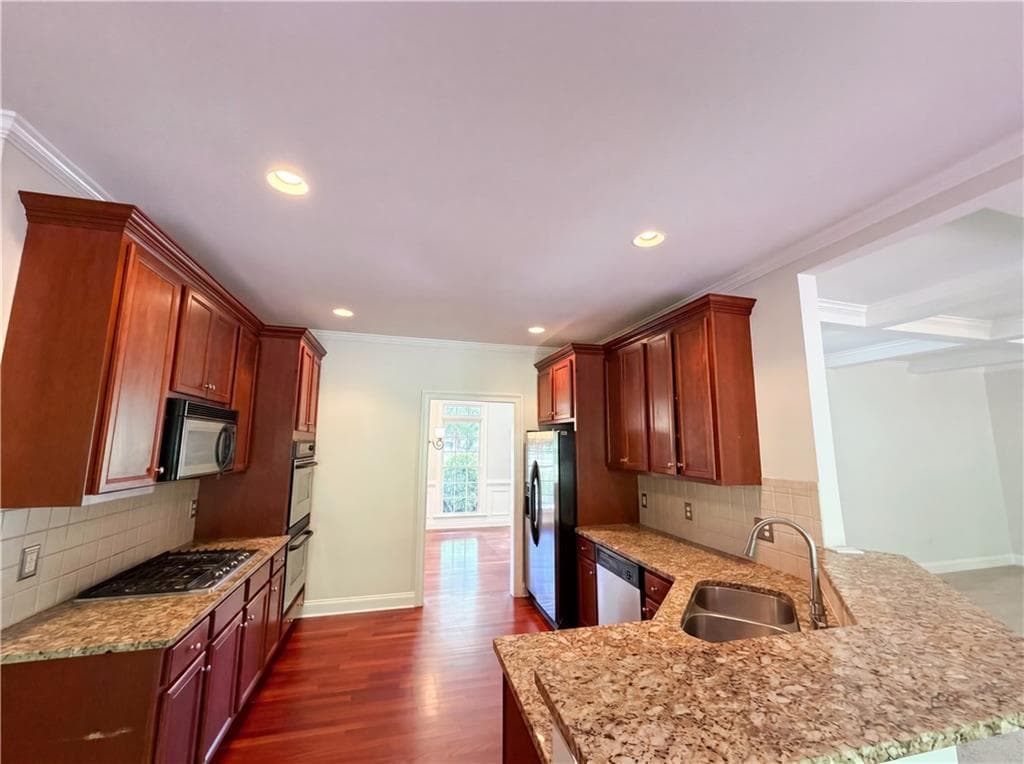 4 bedroom, 3 bathroom, 4,017 sq ft single family residence for sale at 861 Windsor Creek Drive, Grayson, GA 30017 — photo 7