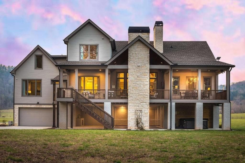 4 bedroom, 5 bathroom, 4,024 sq ft single family residence for sale at 346 Woodeye Circle, Suches, GA 30572 — photo 7