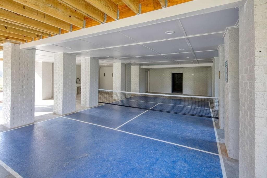 4 bedroom, 5 bathroom, 4,024 sq ft single family residence for sale at 346 Woodeye Circle, Suches, GA 30572 — photo 8