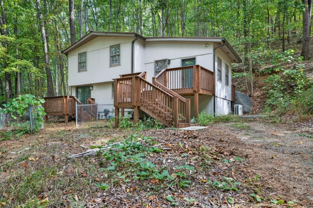 3 bedroom, 2 bathroom, 1,400 sq ft single family residence under contract at 256 Robin Hood Lane, Fairmount, GA 30139 — photo 2