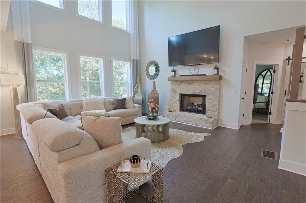 4 bedroom, 3 bathroom, 3,136 sq ft single family residence for sale at 119 Dazzling Court, Dallas, GA 30132 — photo 10