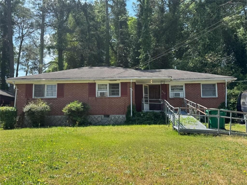 3 bedroom, 2 bathroom, 1,501 sq ft single family residence sold at 2063 Juanita Street, Decatur, GA 30032