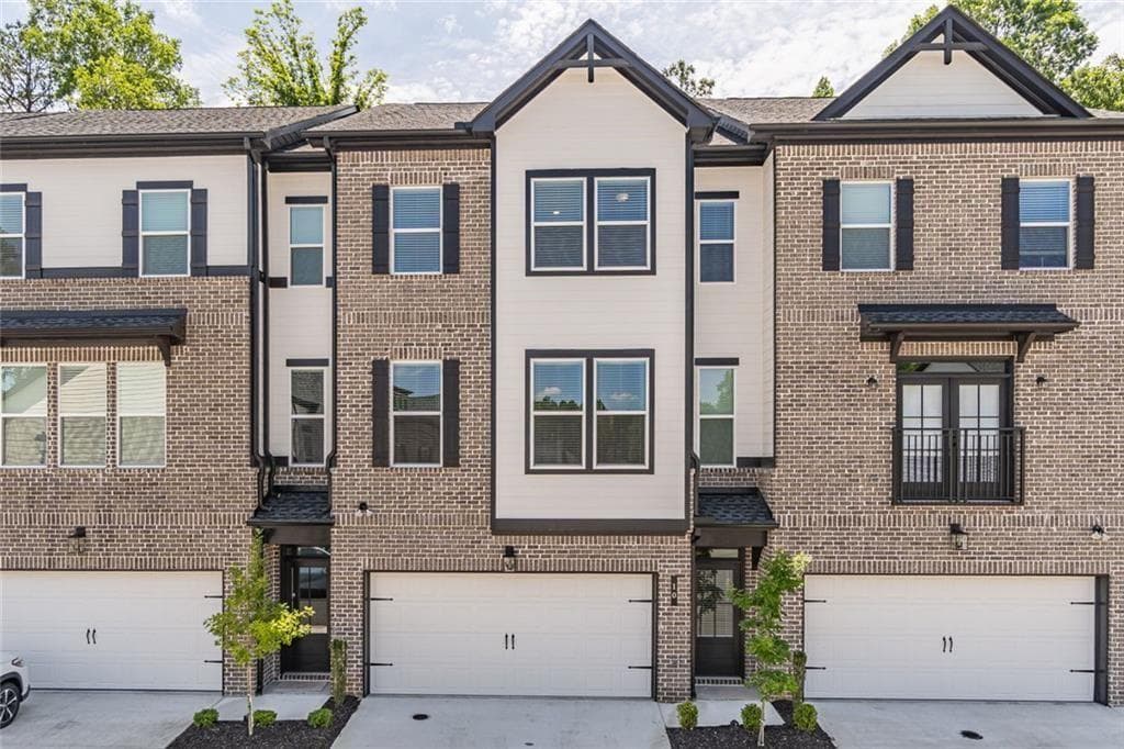 5 bedroom, 4 bathroom, 2,265 sq ft townhouse sold at 10 Rock Park Way, Tucker, GA 30084