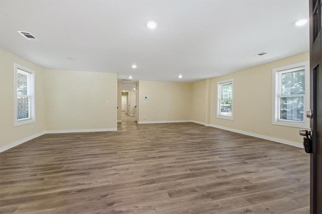 3 bedroom, 4 bathroom, 1,800 sq ft single family residence for sale at 131 Holly Road, Atlanta, GA 30314 — photo 5