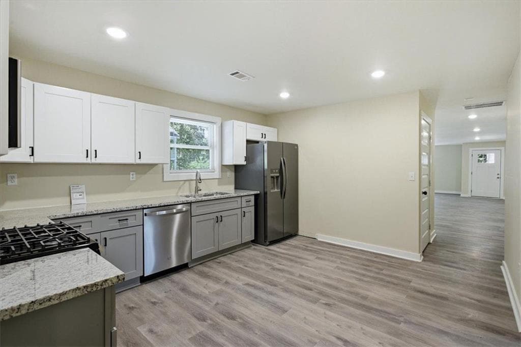 3 bedroom, 4 bathroom, 1,800 sq ft single family residence for sale at 131 Holly Road, Atlanta, GA 30314 — photo 9