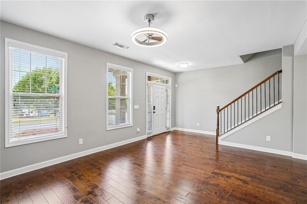 3 bedroom, 3 bathroom, 1,867 sq ft townhouse for sale at 4199 Baverton Drive, Suwanee, GA 30024 — photo 10