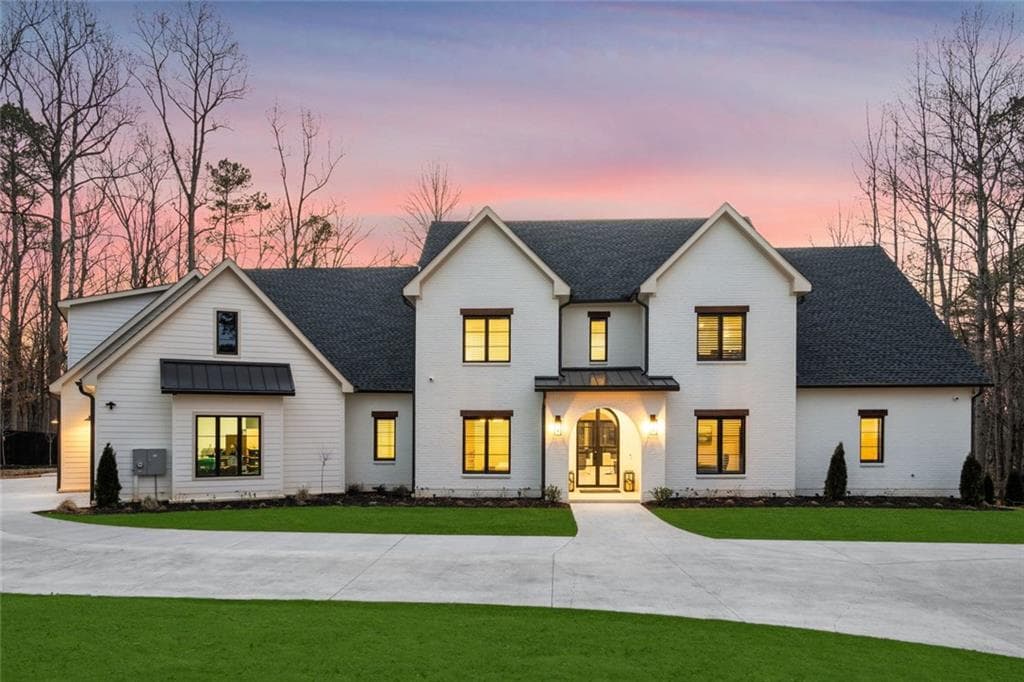 5 bedroom, 8 bathroom, 7,446 sq ft single family residence for rent at 2309 Dinsmore Road, Alpharetta, GA 30004 for $11,000 a month — photo 2