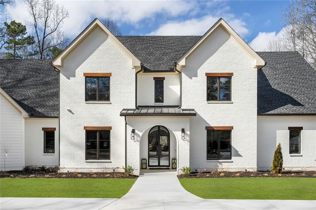 5 bedroom, 8 bathroom, 7,446 sq ft single family residence for rent at 2309 Dinsmore Road, Alpharetta, GA 30004 for $11,000 a month — photo 6